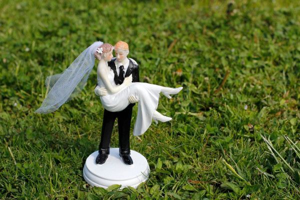 Esküvői szokások, melyeknek furcsa eredete van